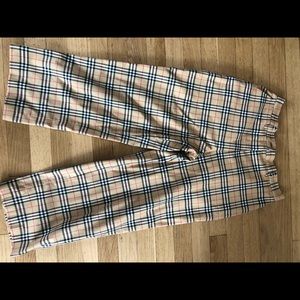 Authentic Burberry plaid cropped golf pants